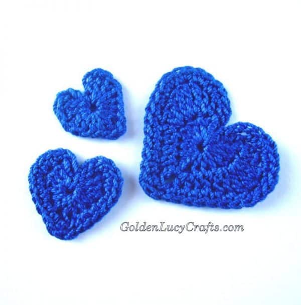 Crochet hearts, heart applique free crochet pattern