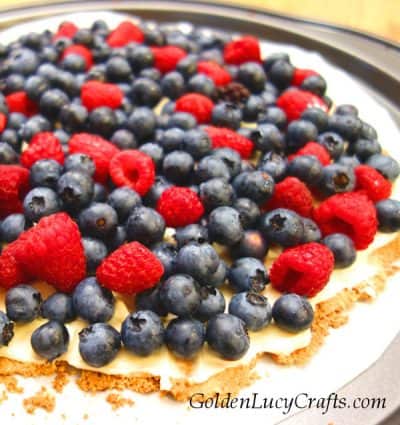 Berry pizza with blueberries and raspberries