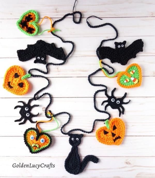 Halloween garland made from crocheted appliques.