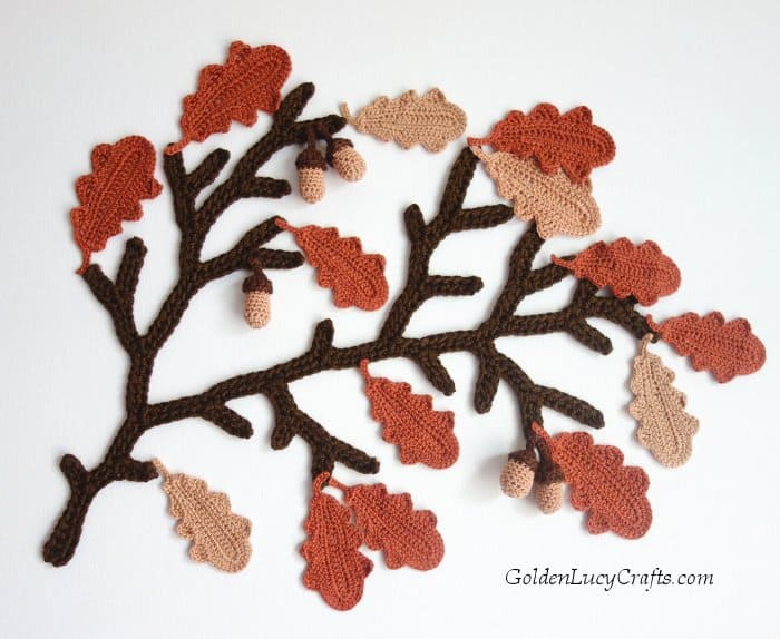 Crochet Fall wall art idea - Oak tree branch, acorns, Autumn