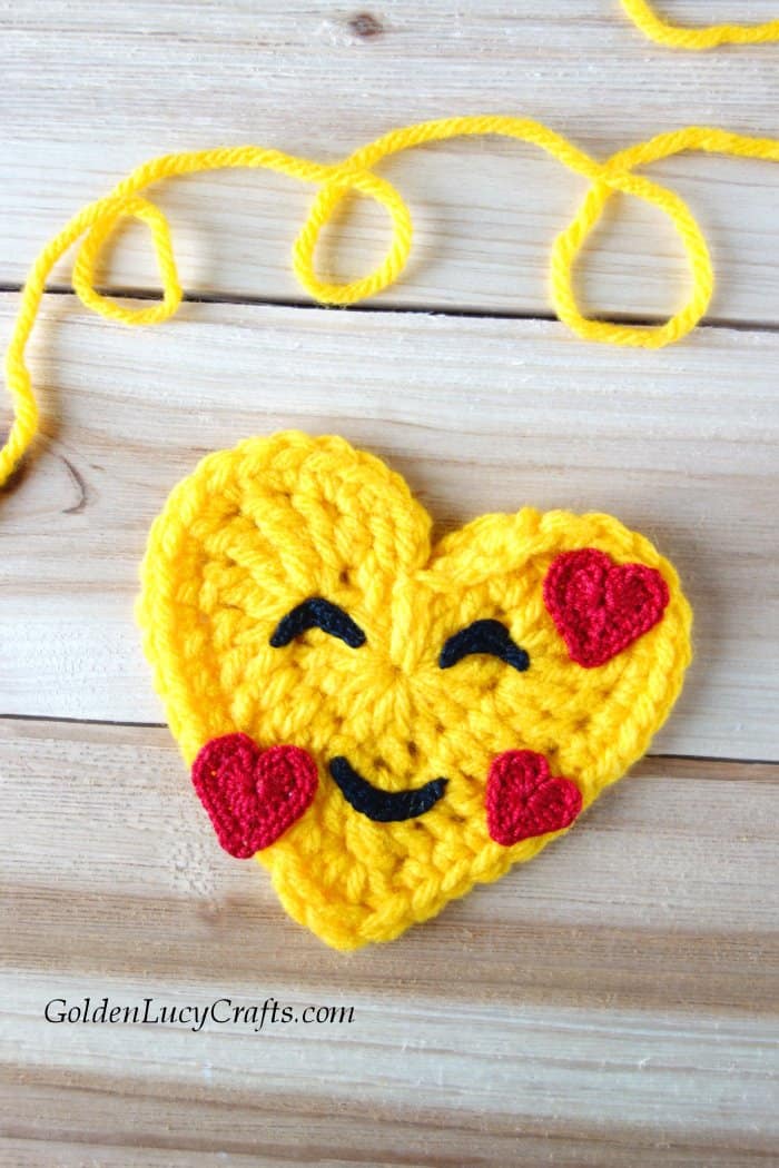 Crochet heart-shaped Emoji, Smiling Face with Hearts.