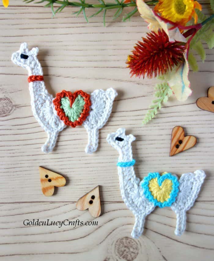 Crochet llama applique, free crochet pattern, heart llama, Valentine's Day crochet