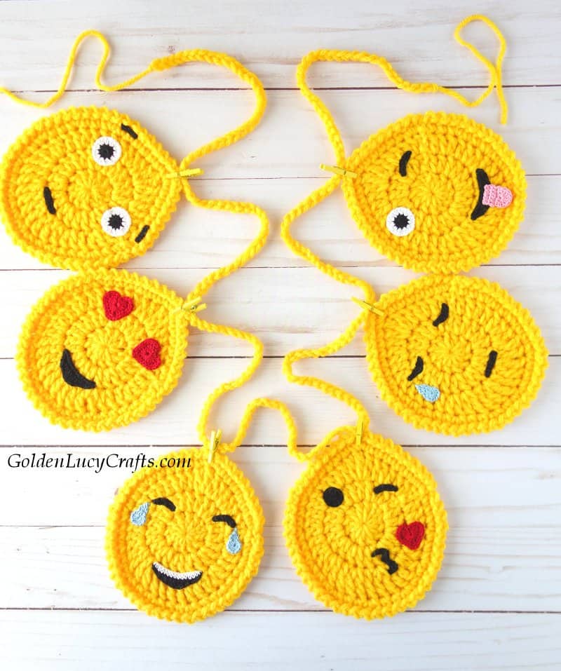Crochet Easter Egg garland, Egg Emojis, Easter decorations, free crochet pattern