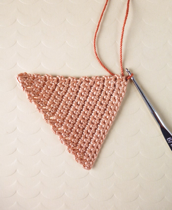 How to crochet tent applique process shot.