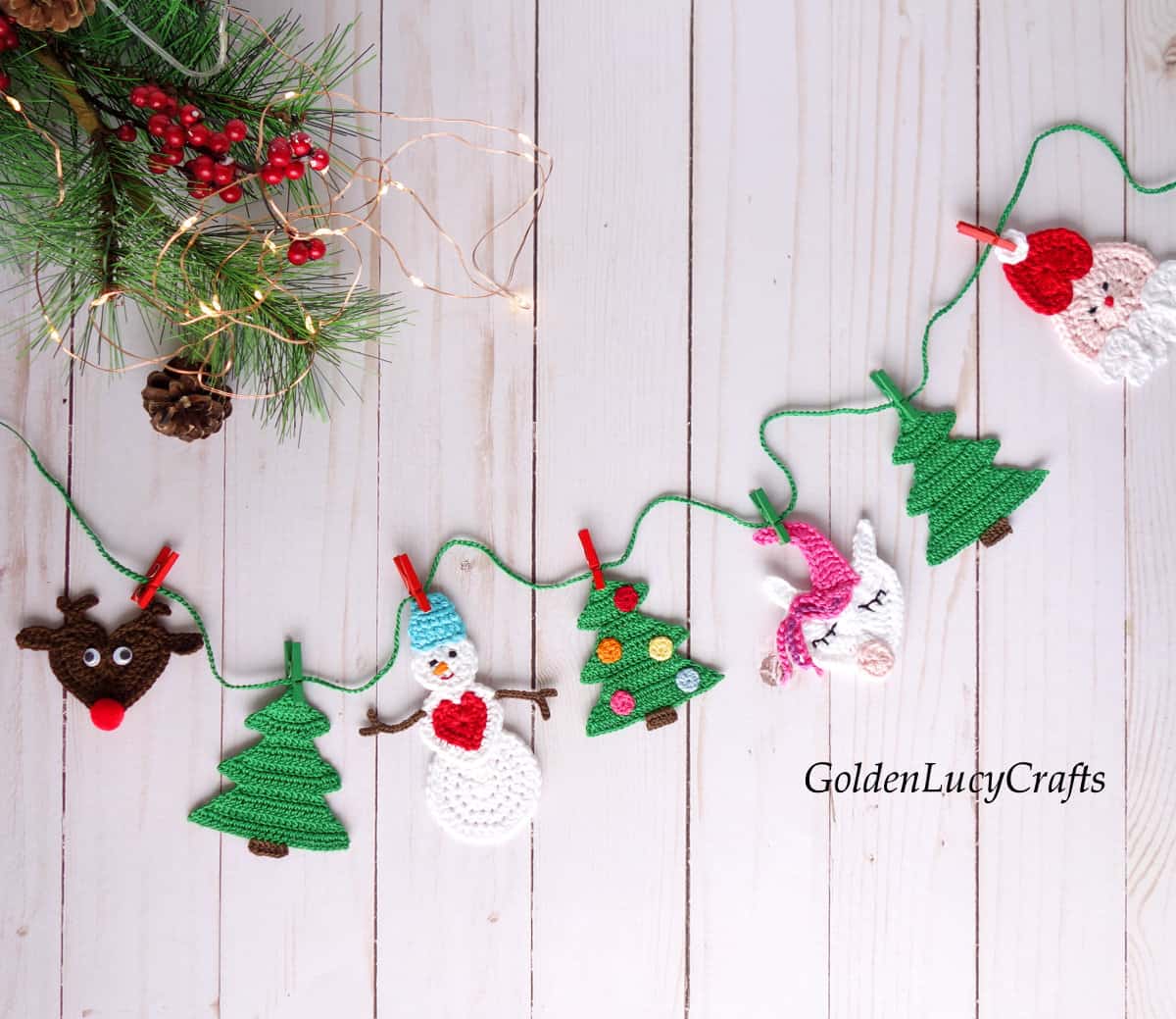 Christmas garland made from crocheted appliques.