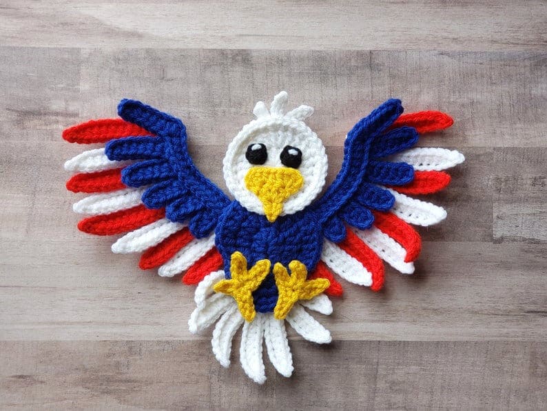 Crochet applique American bald eagle.