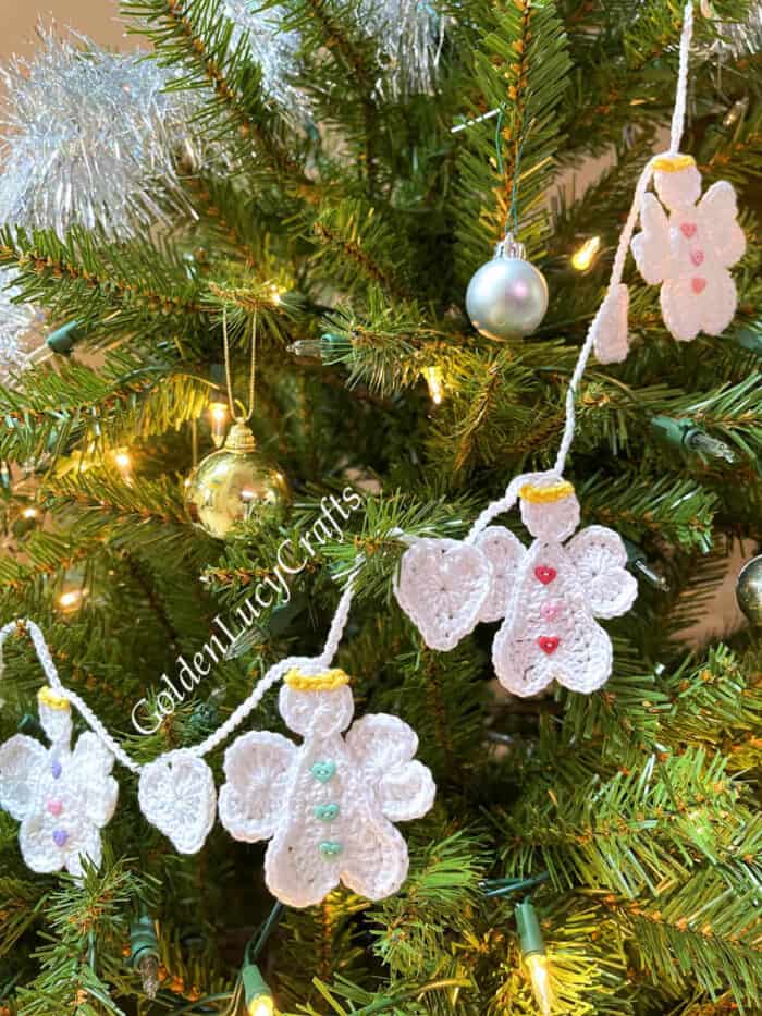 Crochet Angel Garland, Christmas - GoldenLucyCrafts