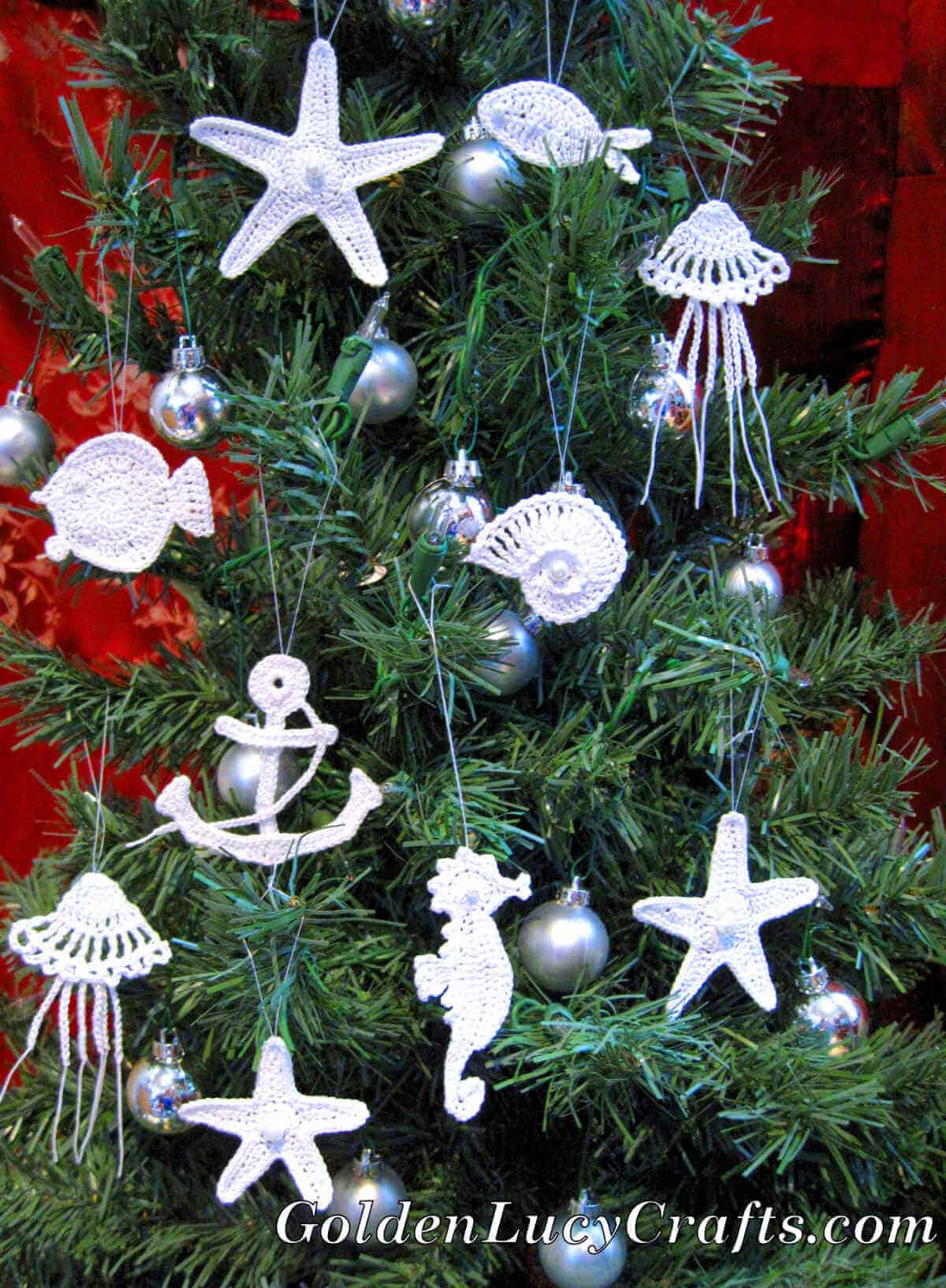 Christmas tree embellished with sea motifs crochet ornaments.