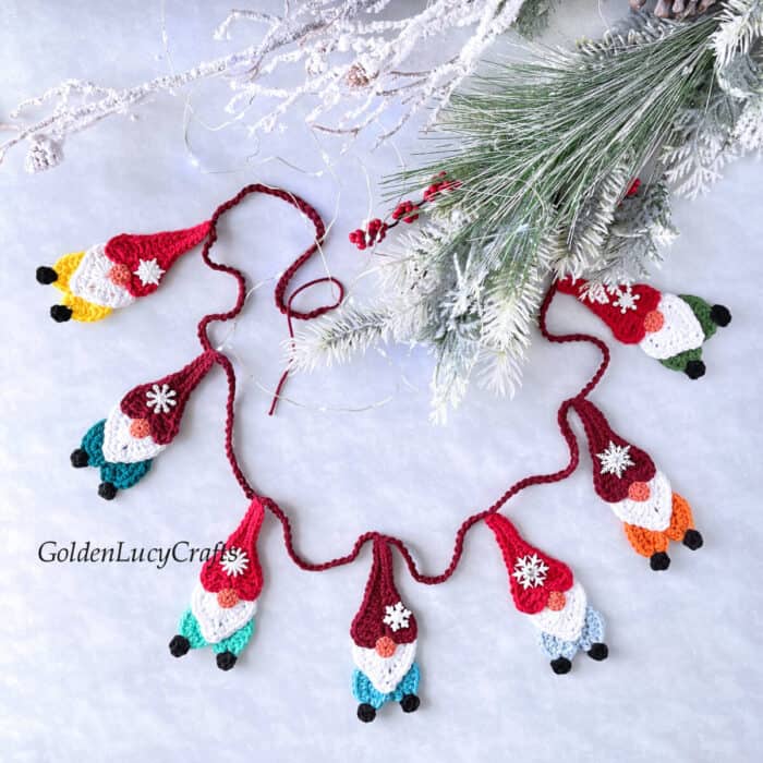 Crochet Christmas gnome garland.