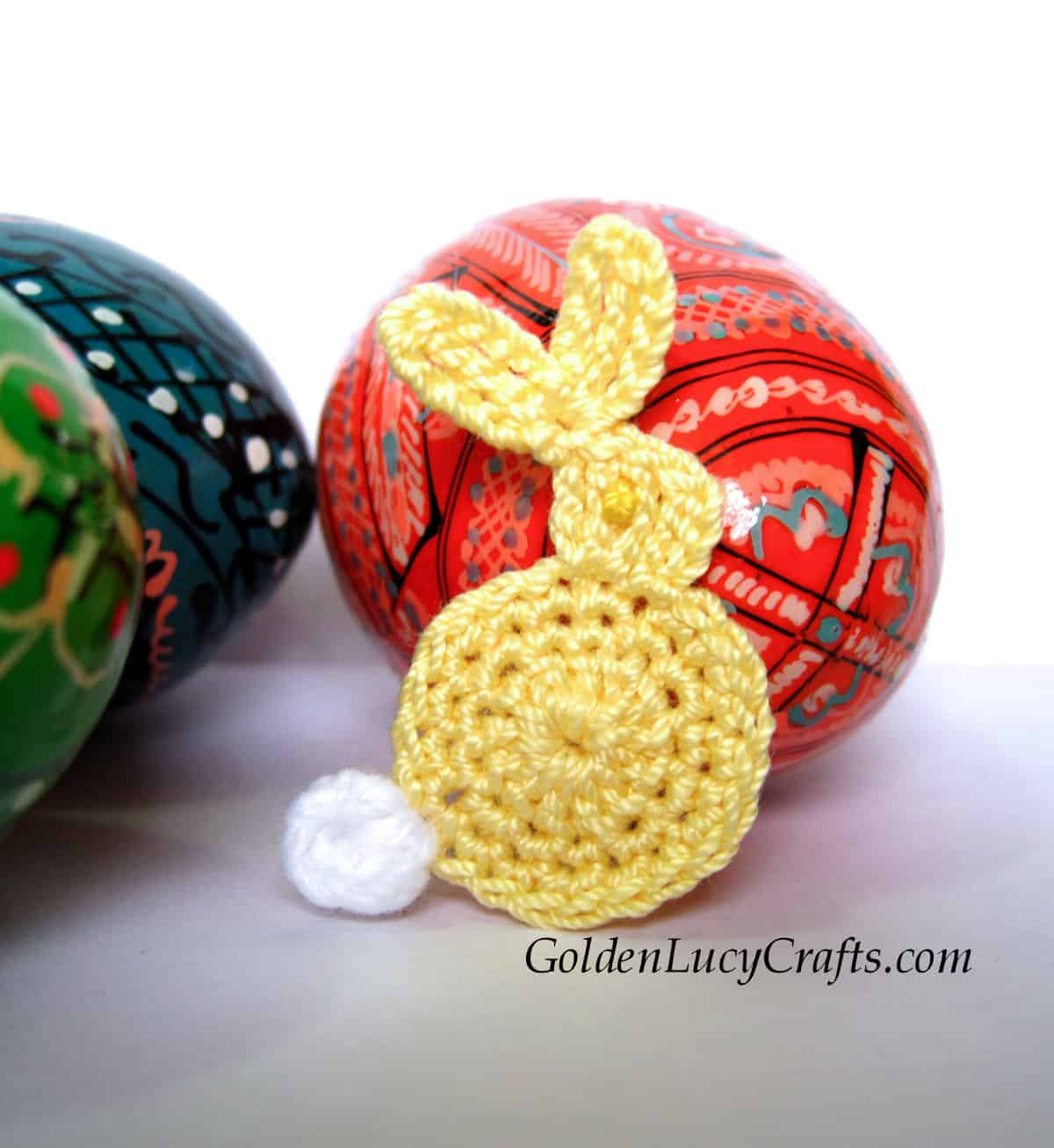 Yellow crochet Easter bunny applique.