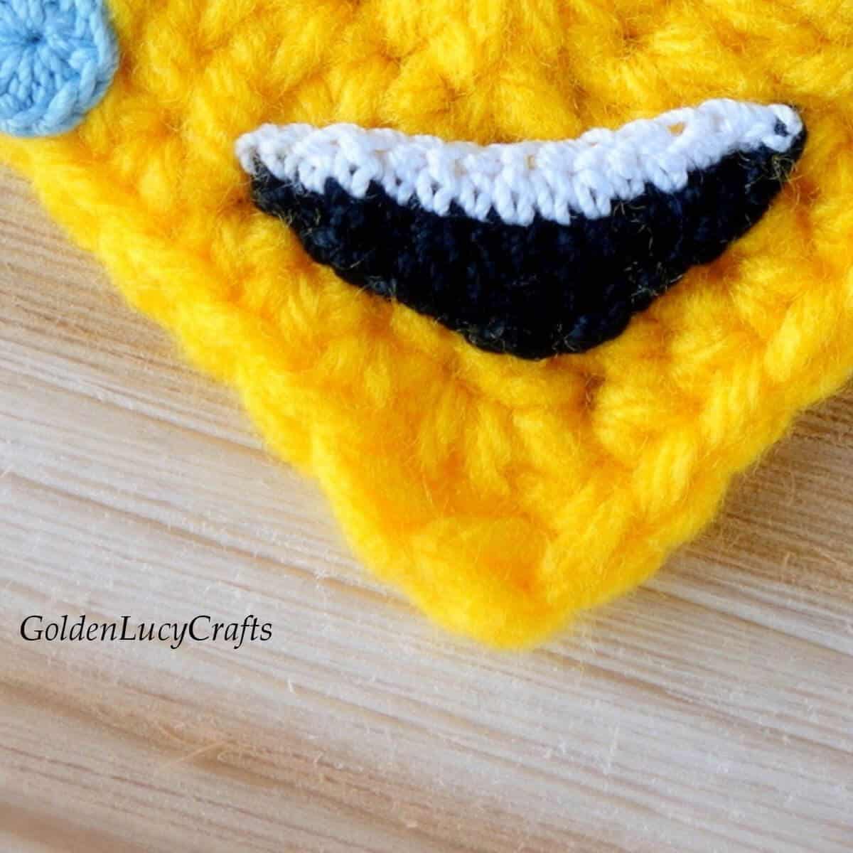 Crochet emoji close up picture - smile.