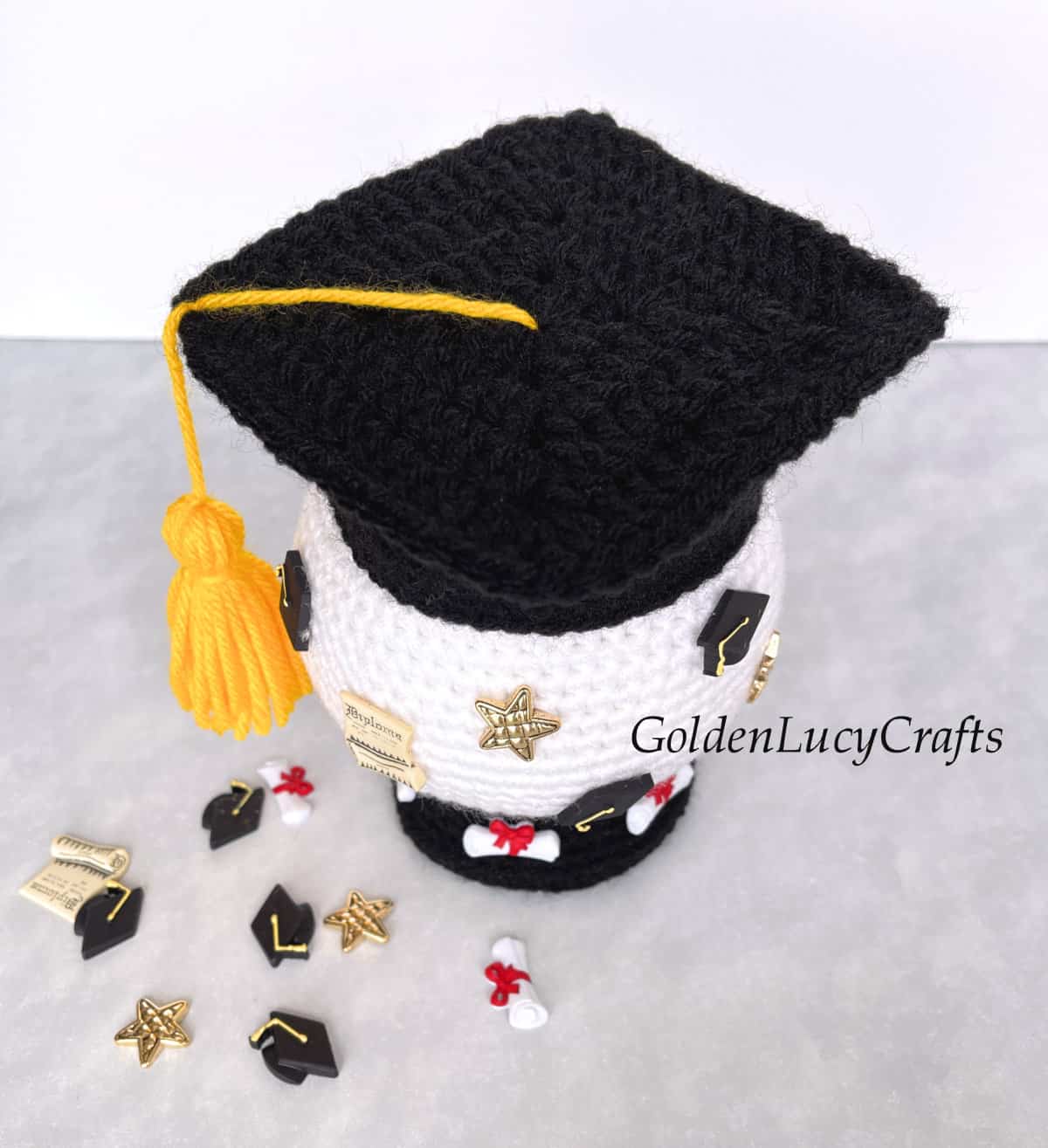 Crochet graduation snow globe - view from the above.