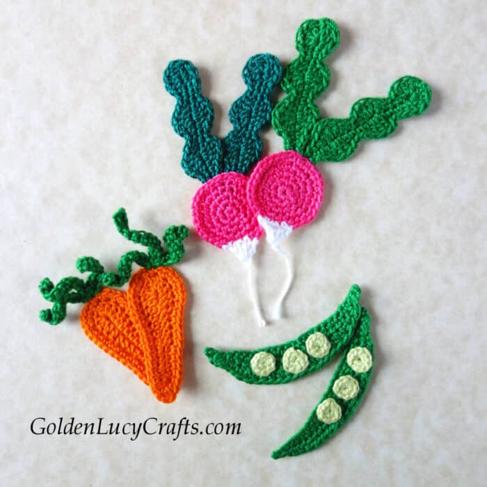 Crochet radiish, pea and carrot appliques.