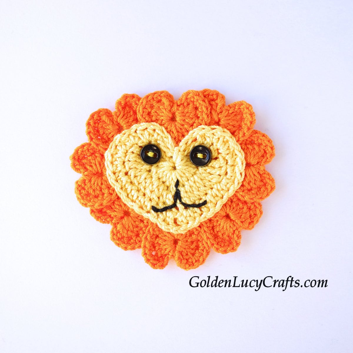 Crochet heart-shaped lion.
