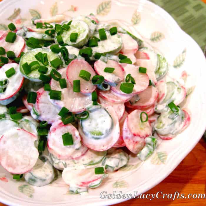 Salad made of radishes, cucumbers and green onions.