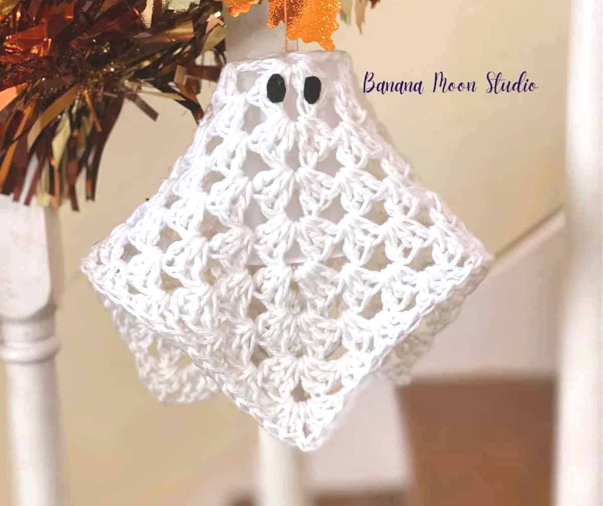 Crocheted Halloween ghost.